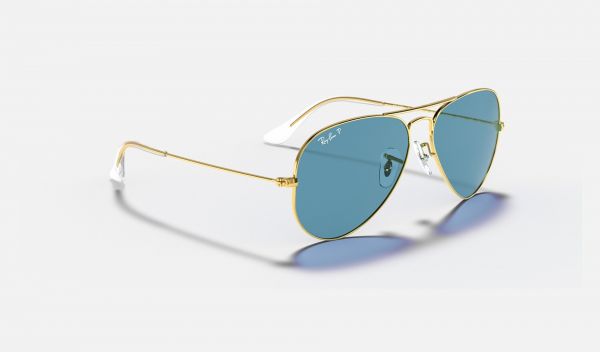 Isaac Cellar Green background Ray Ban Aviator Classic RB3025 Sunglasses Blue polarized Classic Gold –  perfect replica raybans sunglasses uk